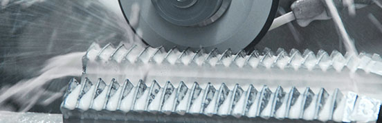 Grinding tap flutes